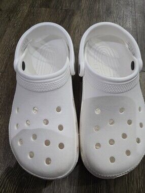 CROCS Classic Unisex White Clogs